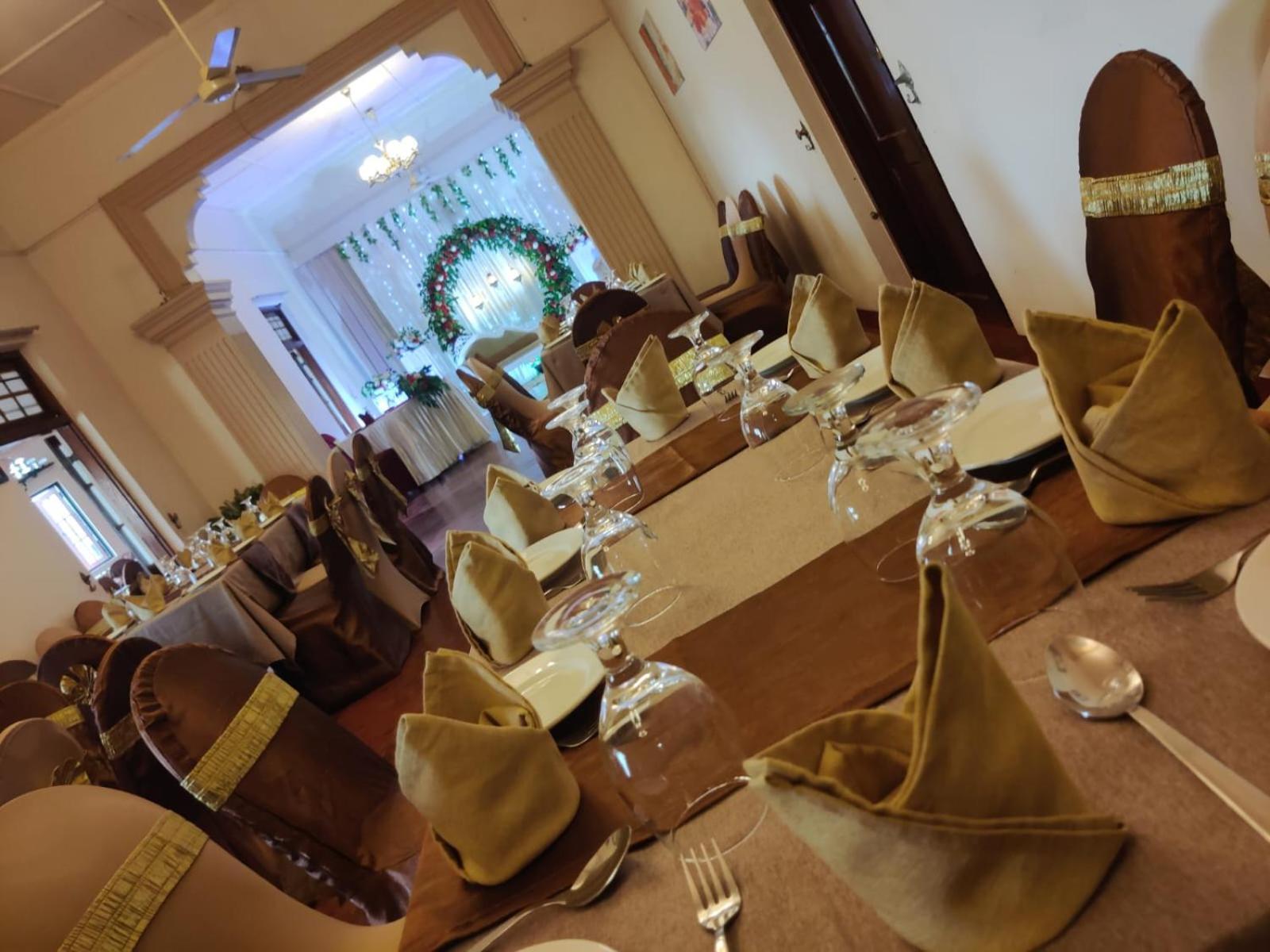 Grand Colonial Viveka Hotel Kurunegala Eksteriør billede