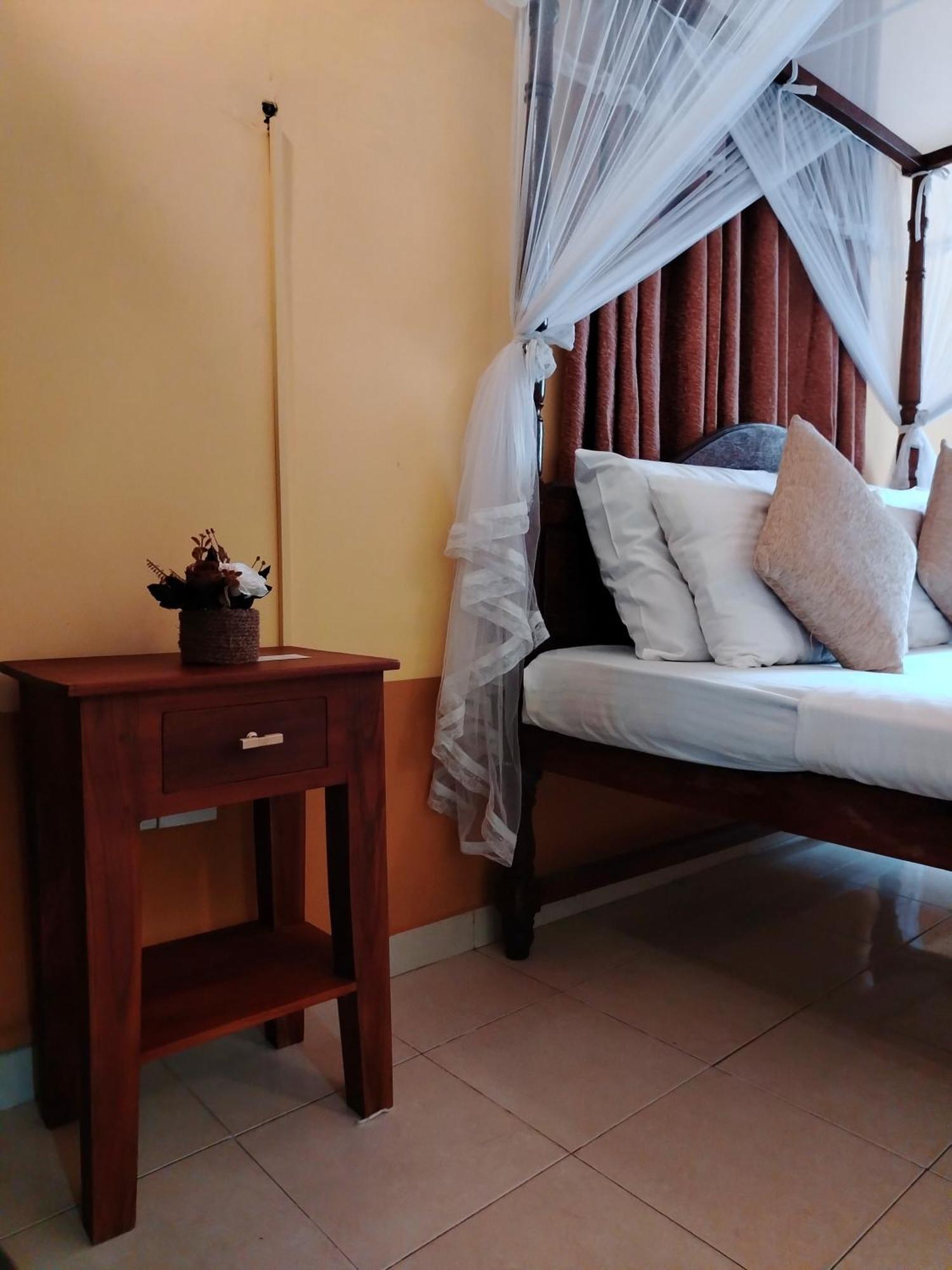 Grand Colonial Viveka Hotel Kurunegala Eksteriør billede